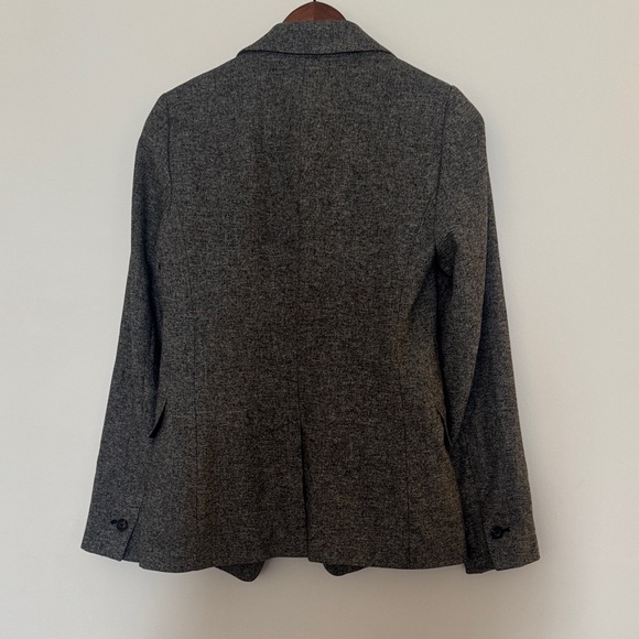 Woman’s Gray Blazer - Picture 6 of 7